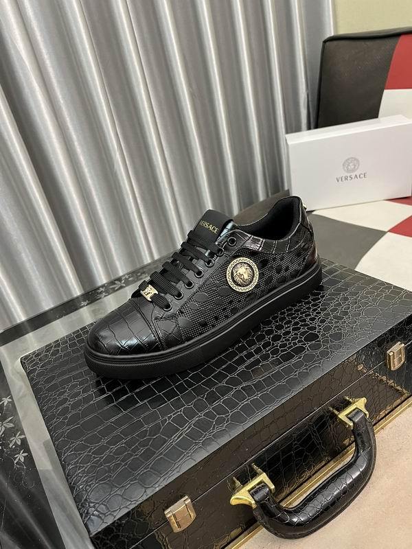 Versace Men's Shoes 515